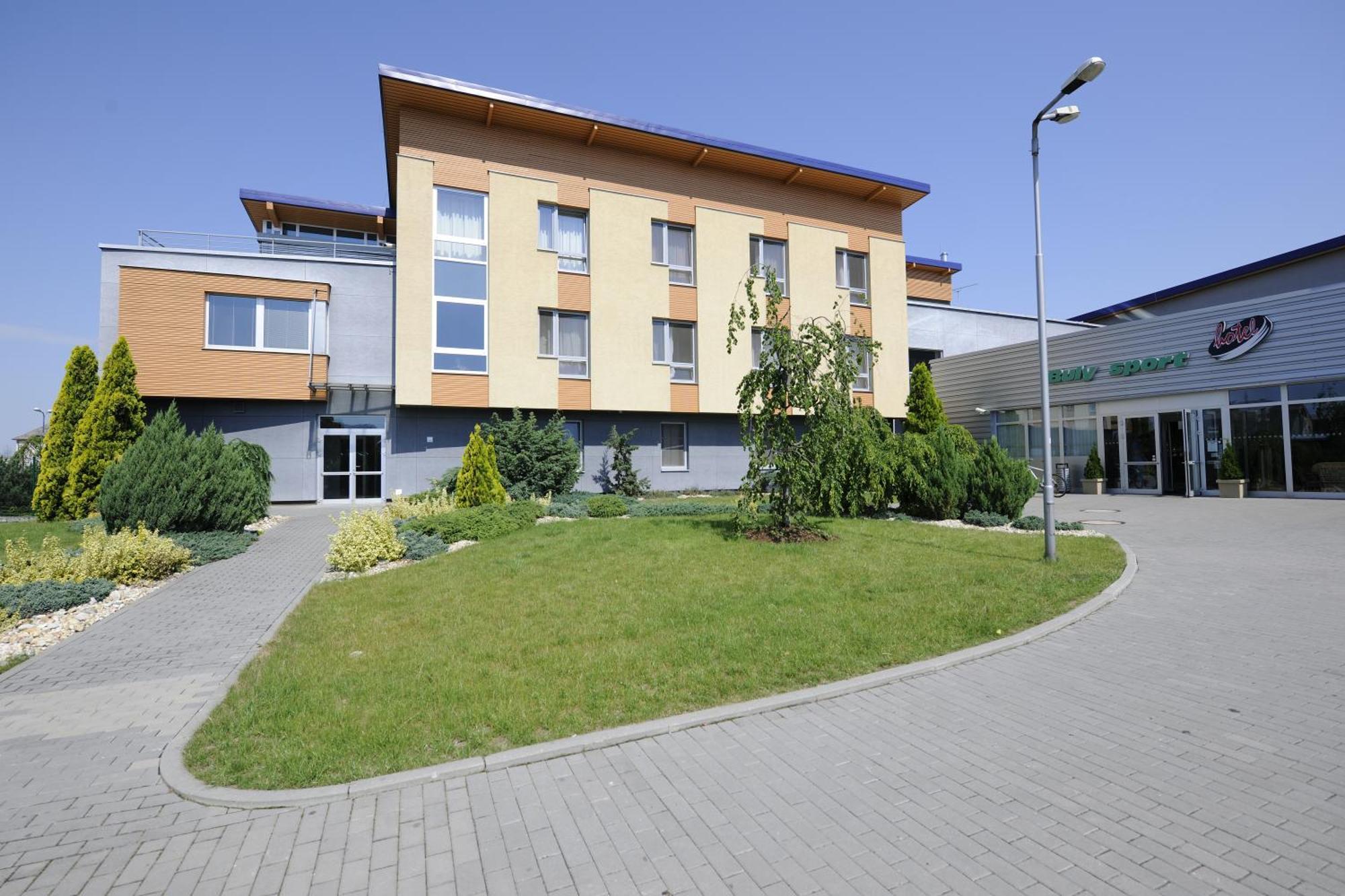 Hotel Buly Aréna Kravaře Esterno foto