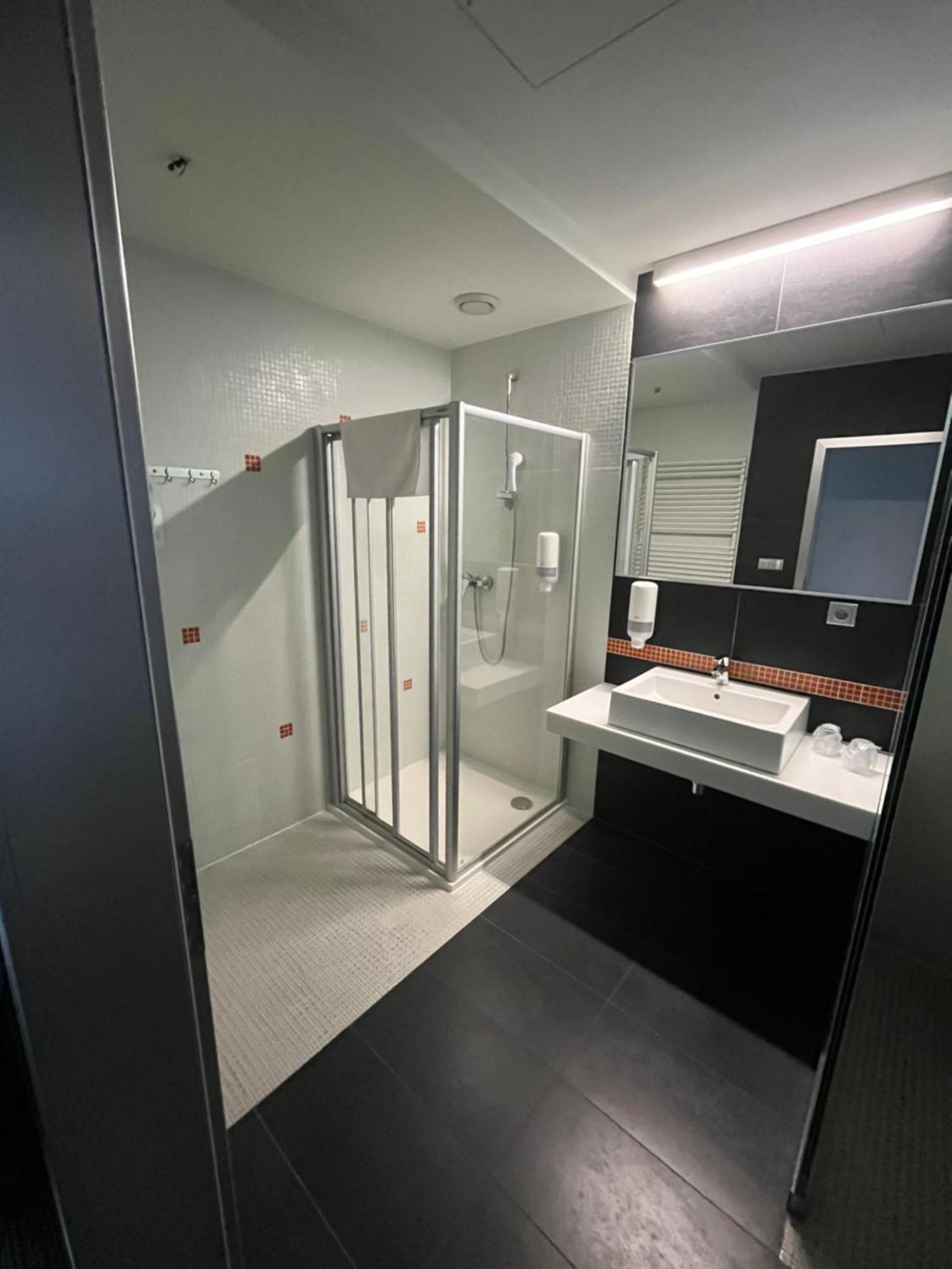 Hotel Buly Aréna Kravaře Esterno foto