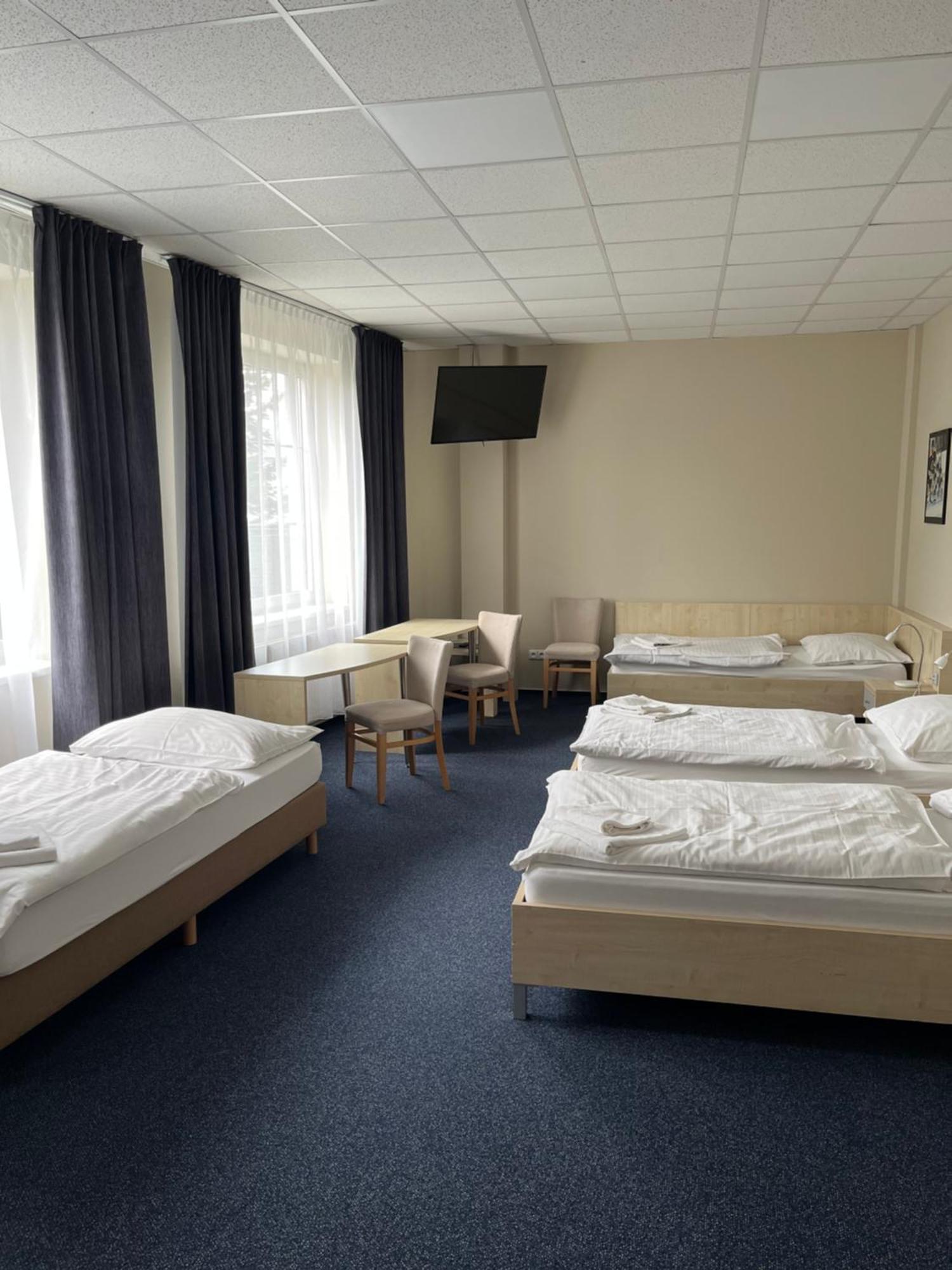 Hotel Buly Aréna Kravaře Esterno foto